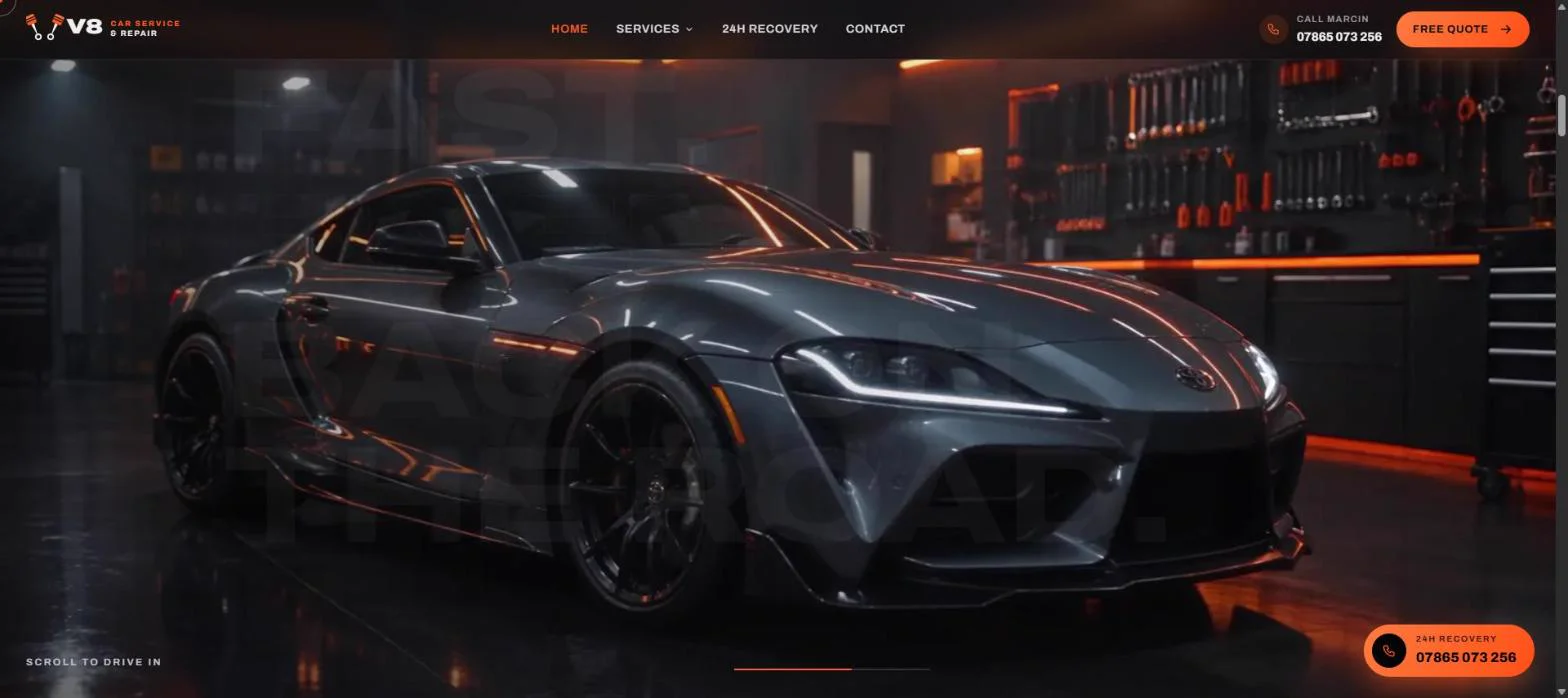 Demo V8: l'auto avanza verso chi guarda durante lo scroll